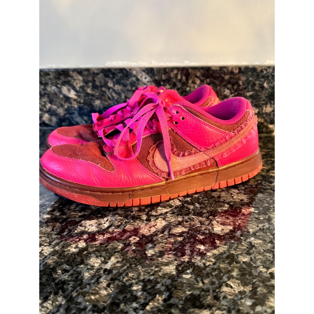 Nike Dunk Low Valentines Day 2022 Team Red‎ Pink Prime DQ9324-600 Womens 8.5 7Y